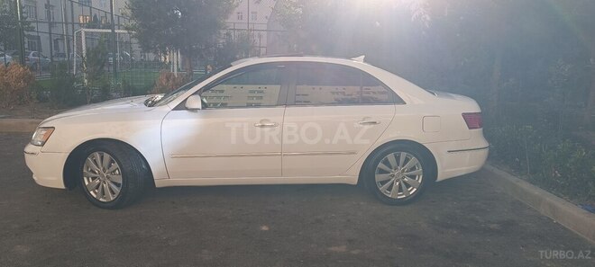 Hyundai Sonata-5