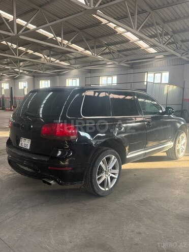 Volkswagen Touareg-2