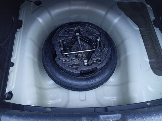 Hyundai Accent-6