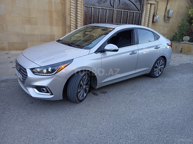 Hyundai Accent-3