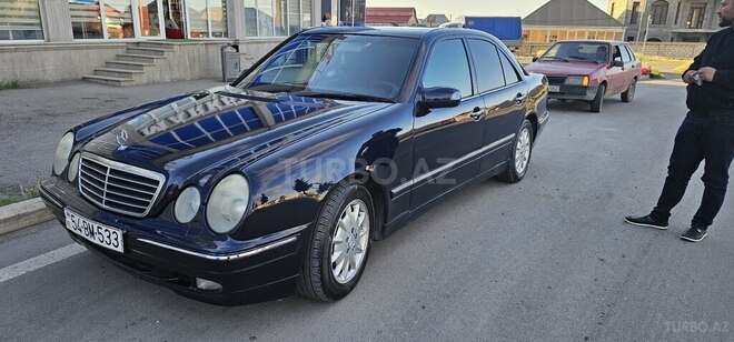 Mercedes E 220-3