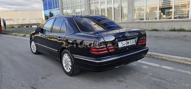 Mercedes E 220-5