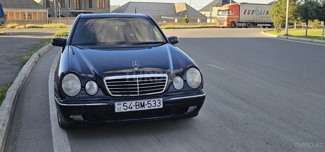 Mercedes E 220-9