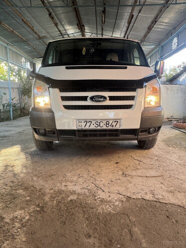 Ford Transit-1