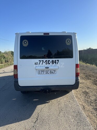 Ford Transit-7