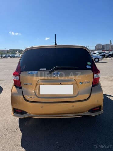 Nissan Note-2