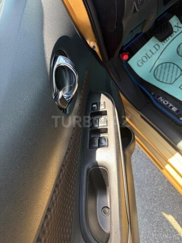 Nissan Note-3