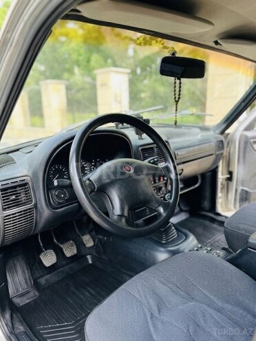GAZ 31105 "Volga"-9