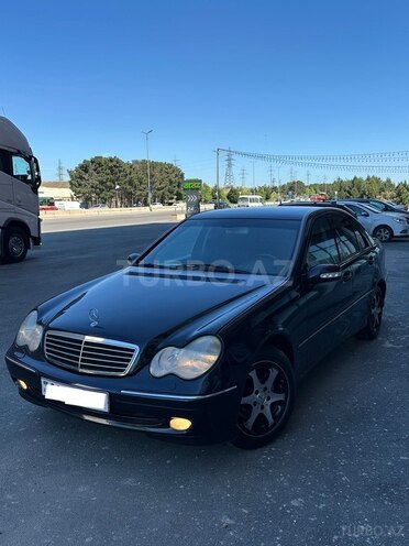 Mercedes C 200-4