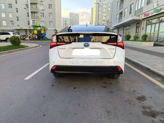 Toyota Prius-3