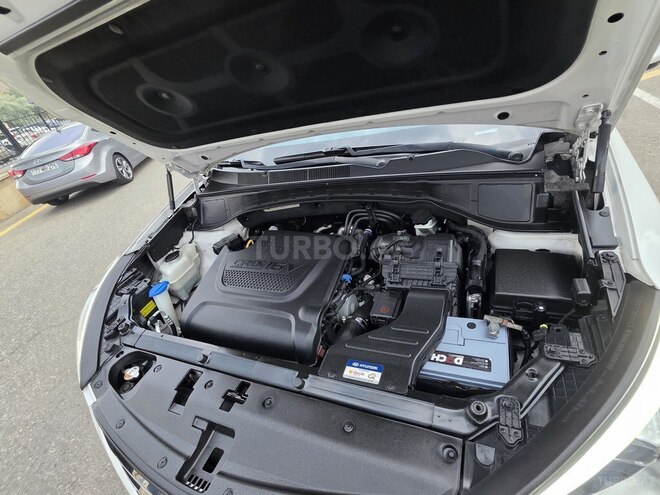 Hyundai Santa Fe-8