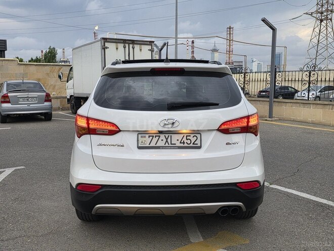 Hyundai Santa Fe-5