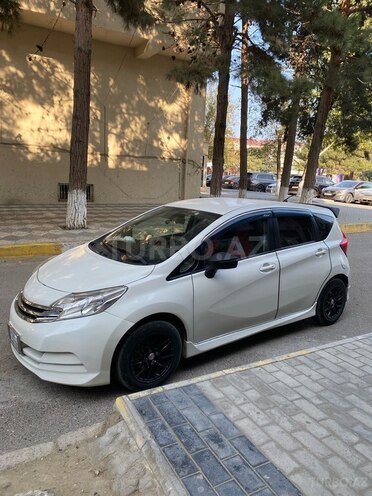 Nissan Note-2