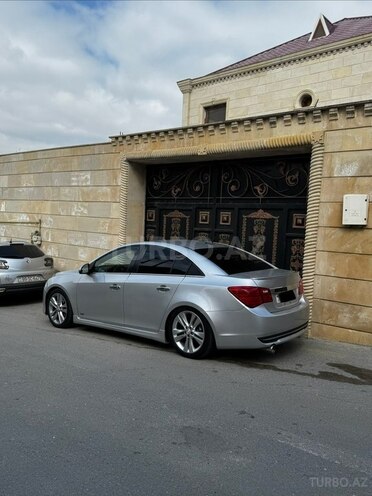 Chevrolet Cruze-19