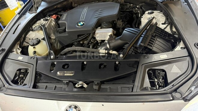BMW 520-13
