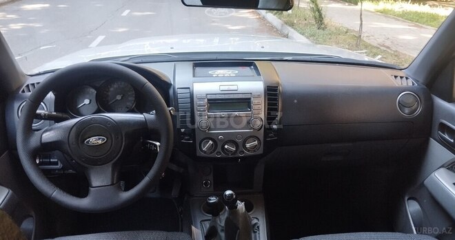 Ford Ranger-11