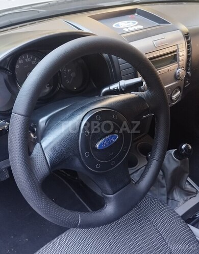 Ford Ranger-12