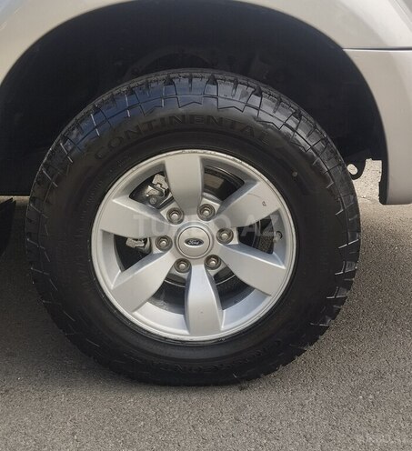 Ford Ranger-21