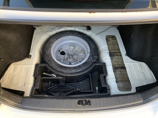 Hyundai Accent-20