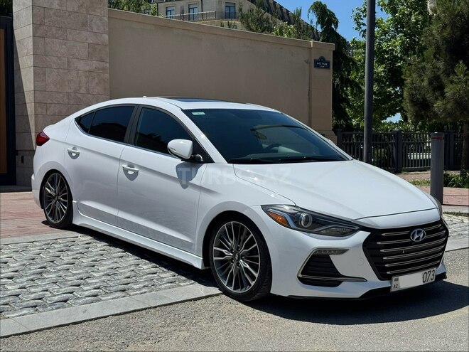 Hyundai Elantra-5