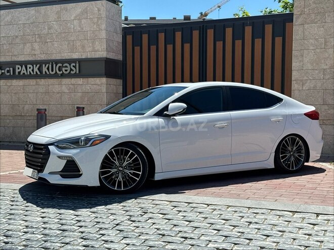 Hyundai Elantra-18