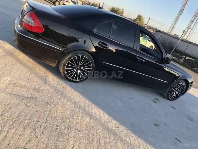 Mercedes E 200-4