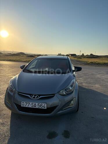 Hyundai Elantra-1