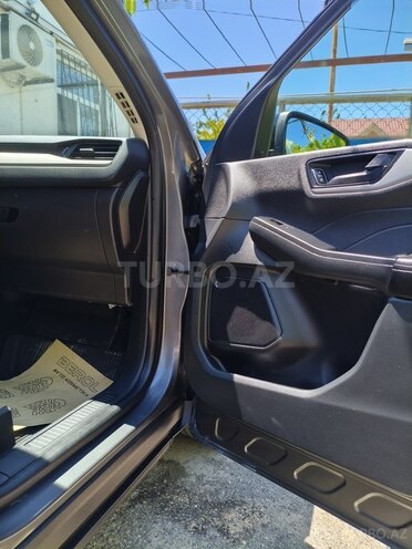 Ford Escape-5