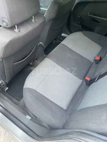 Opel Astra-12