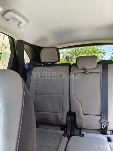 Ford Escape-9