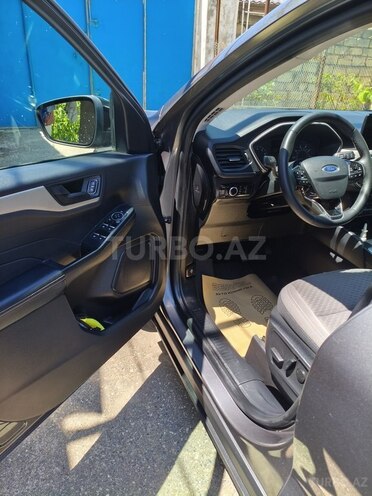 Ford Escape-14