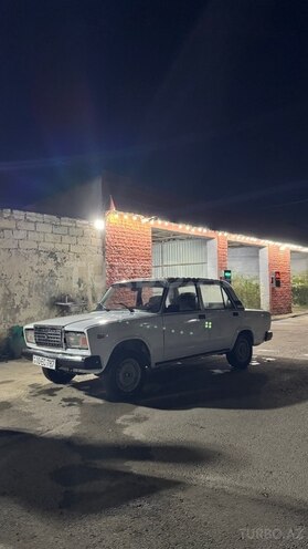 LADA (VAZ) 2107-1