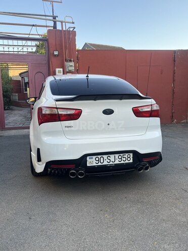 Kia Rio-4
