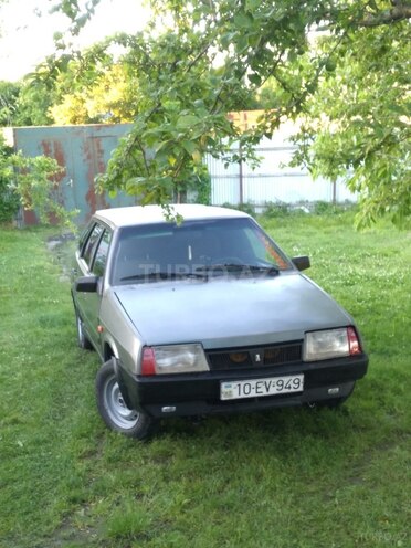 LADA (VAZ) 2109-2