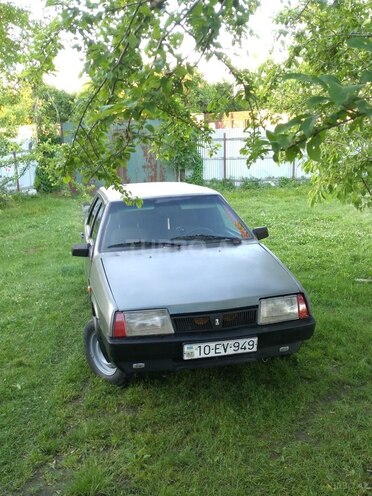 LADA (VAZ) 2109-1