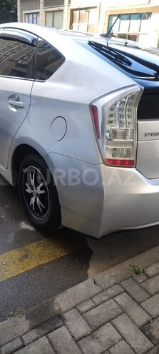 Toyota Prius-3