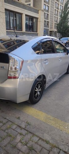 Toyota Prius-4