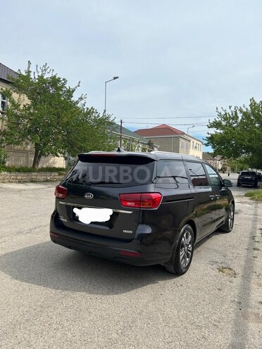 Kia Carnival-6