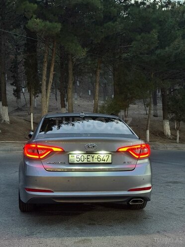 Hyundai Sonata-9