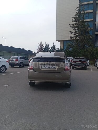 Toyota Prius-2