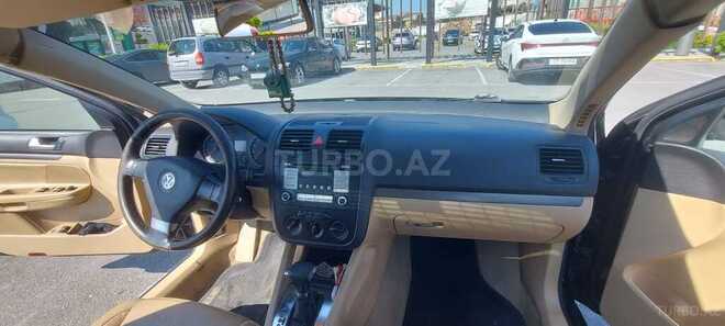 Volkswagen Jetta-10