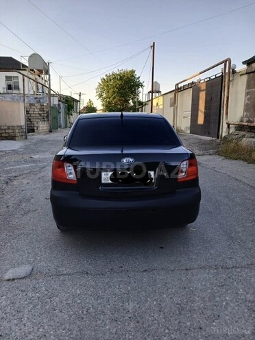 Kia Rio-2