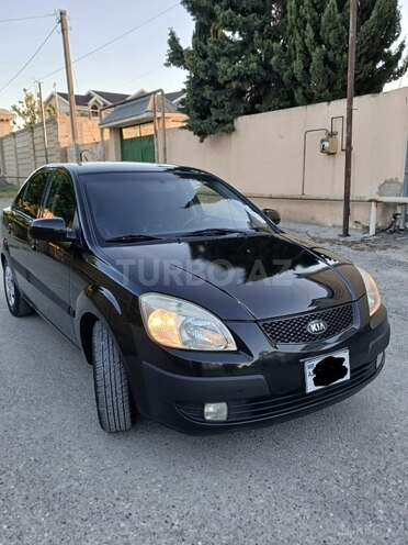 Kia Rio-1