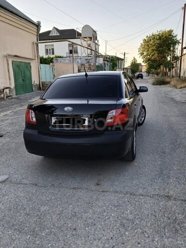 Kia Rio-3