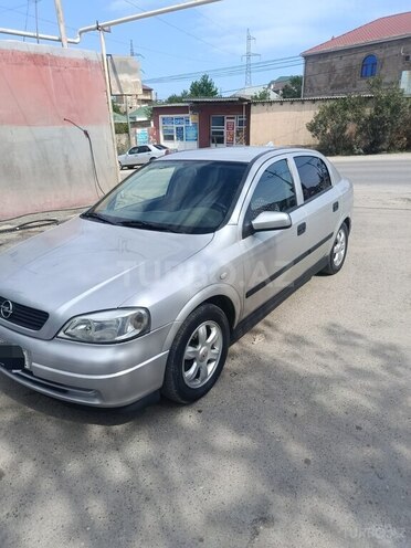 Opel Astra-2