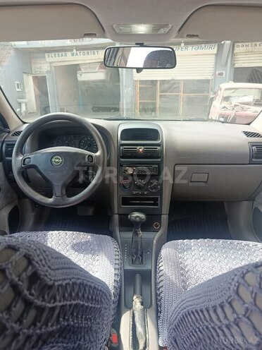 Opel Astra-10