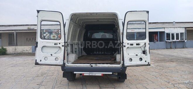 Ford Transit-7