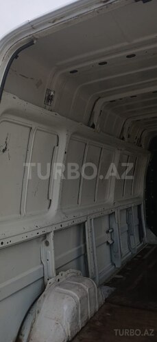 Ford Transit-17