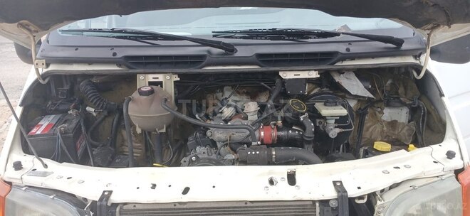 Ford Transit-16