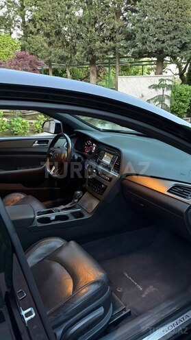 Hyundai Sonata-6